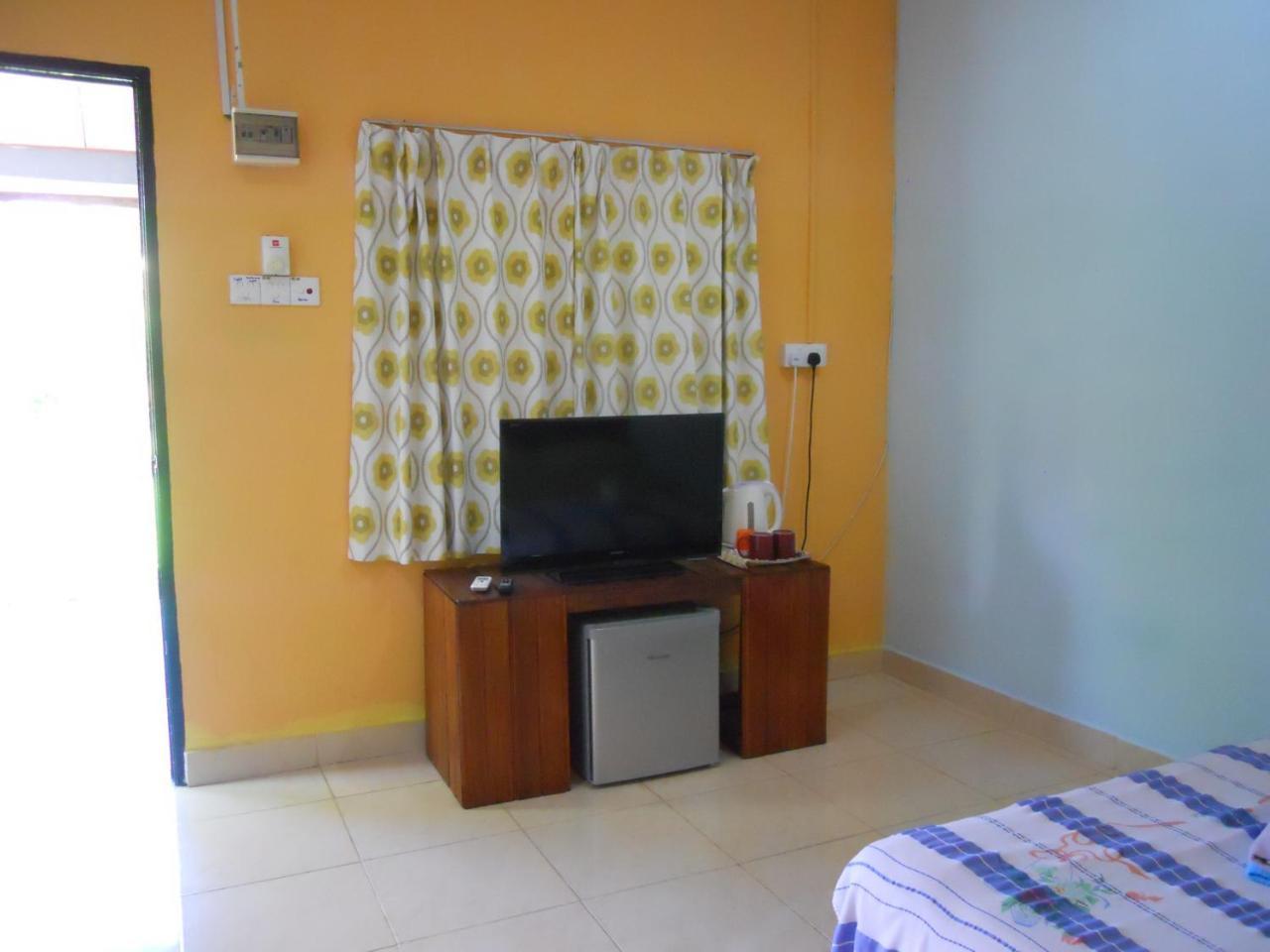 Rainbow Lodge Pantai Cenang  Bagian luar foto